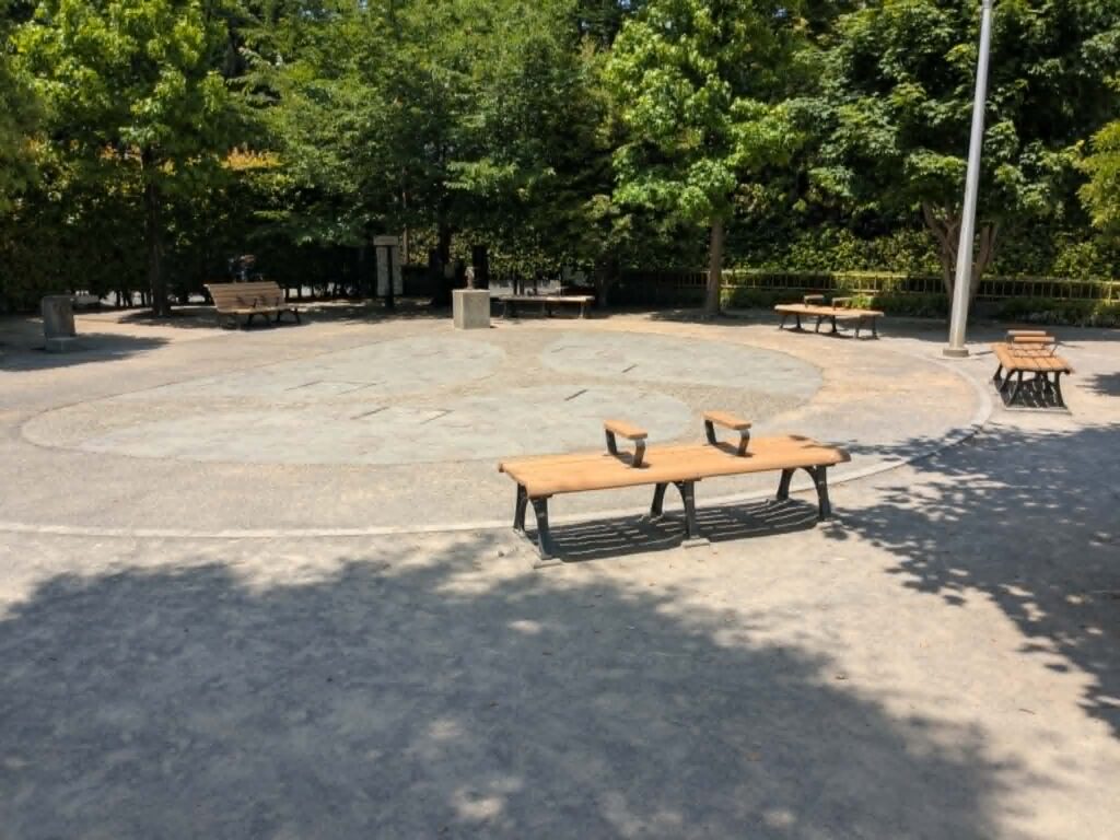 防災広場根岸の里の水遊び場